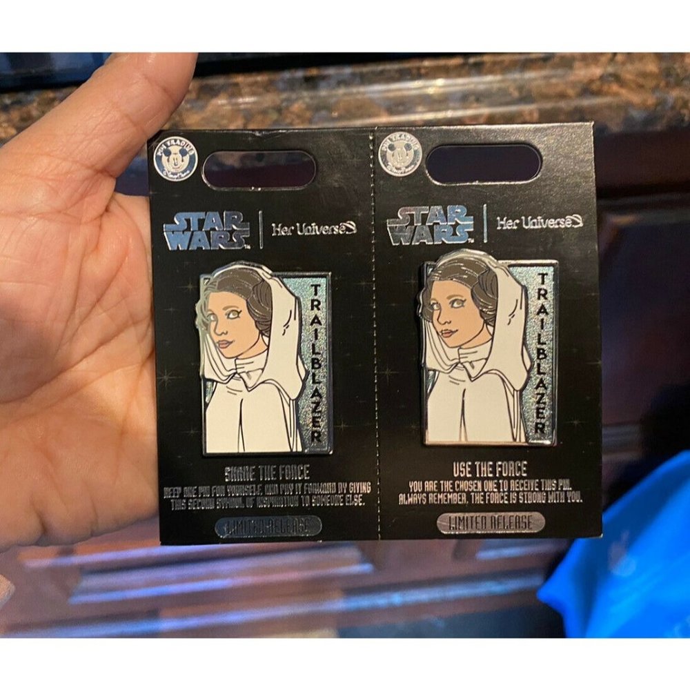 Star Wars Her Universe Share & Use The Force Pins